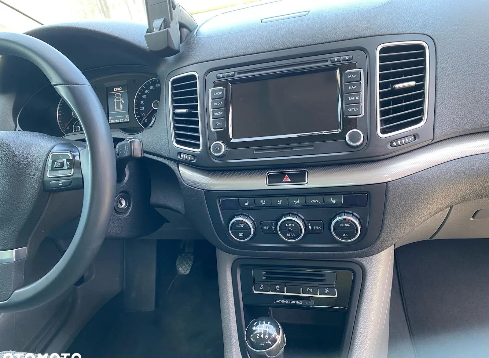 Volkswagen Sharan cena 37900 przebieg: 290000, rok produkcji 2012 z Janikowo małe 121
